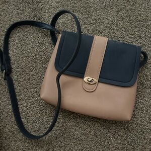 Elegant Pink Leather Crossbody Bag